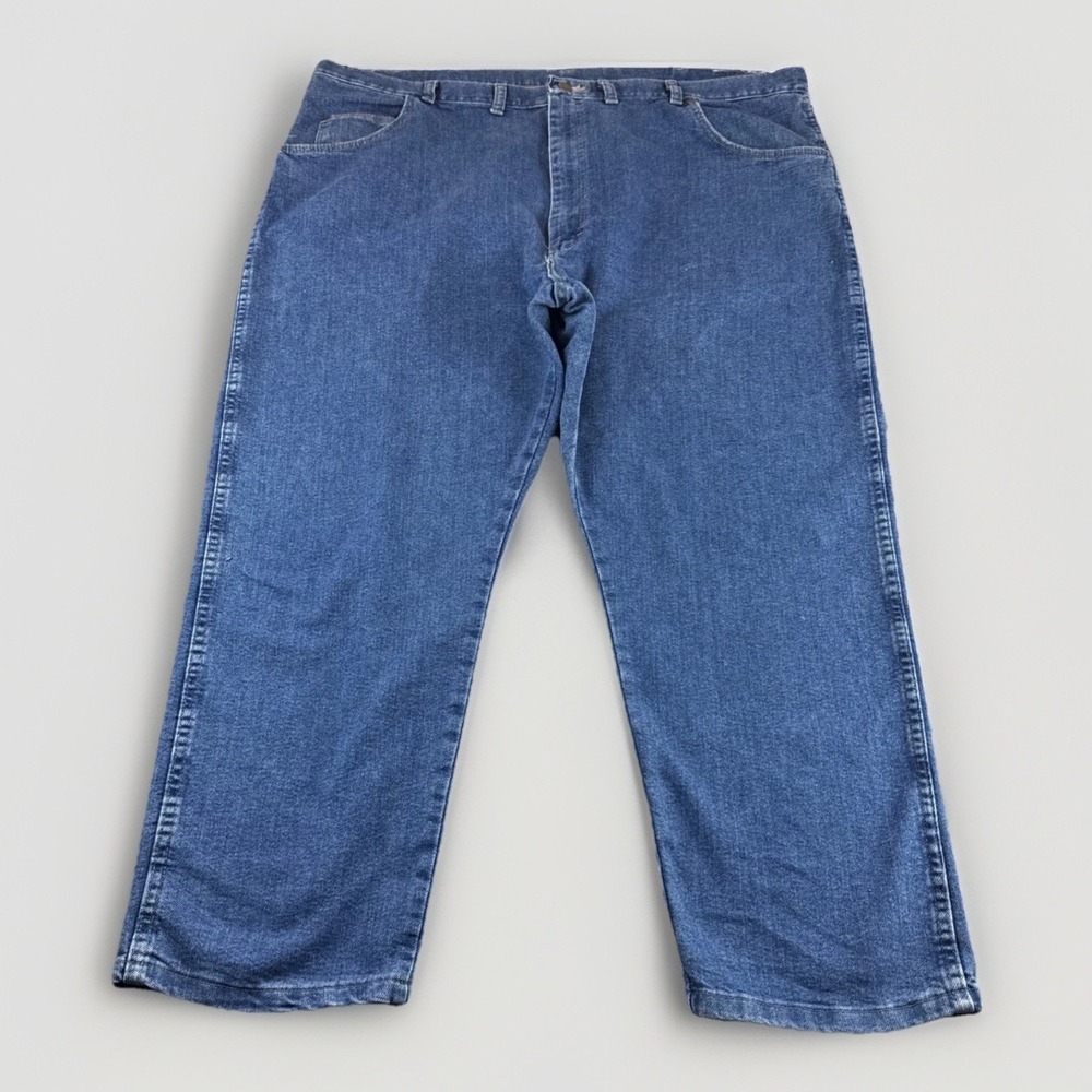 Wrangler Rugged Wear Jeans Mens 46x28 Blue Denim Pants Straight Leg Medium Wash